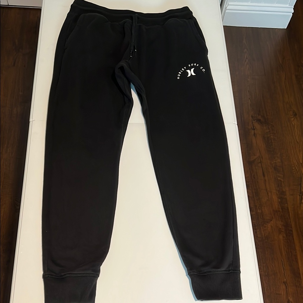 Hurley Logo Joggers in Black-Size Large
